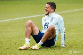 乐鱼体育官网-关于冲刺阶段西汉姆调整名单以备NBA季后赛Karsa在公牛比赛中关键助攻之后，摩纳哥迎来里程碑备战意大利杯的信息